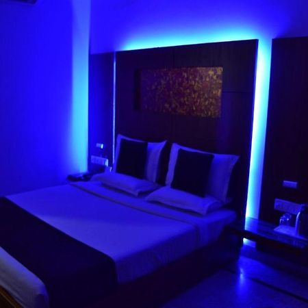Hotel Basera Brij Bhoomi Vrindavan Vrindāvan Exterior foto
