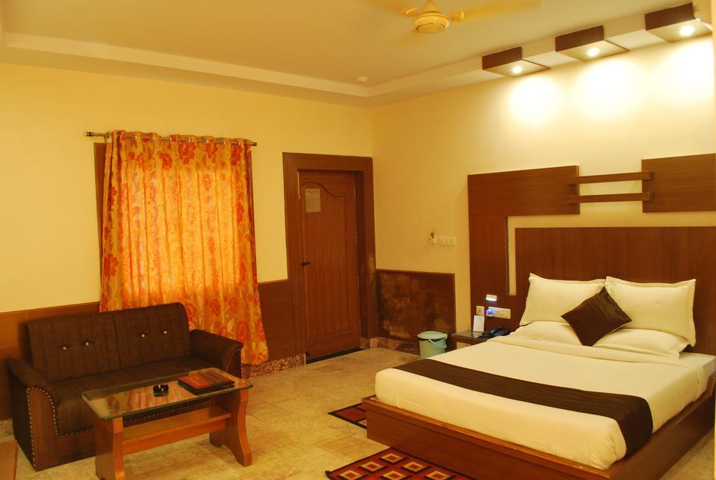 Hotel Basera Brij Bhoomi Vrindavan Vrindāvan Exterior foto